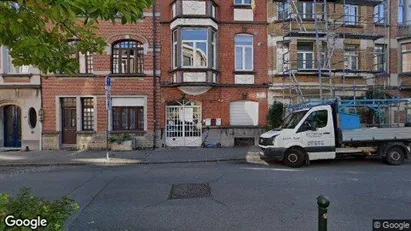Industrial properties for rent in Brussels Etterbeek - Photo from Google Street View