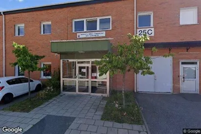 Lagerlokaler för uthyrning i Haninge – Foto från Google Street View