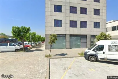 Kontorslokaler för uthyrning i Santa Perpètua de Mogoda – Foto från Google Street View