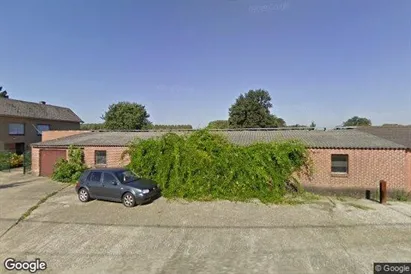 Magazijnen te huur in Maaseik - Foto uit Google Street View