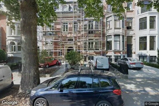 Commercial properties for rent i Brussels Etterbeek - Photo from Google Street View