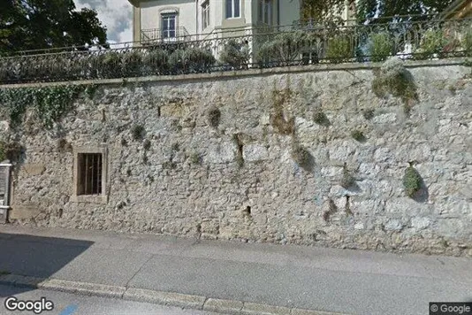 Commercial properties for rent i Neuenburg - Photo from Google Street View