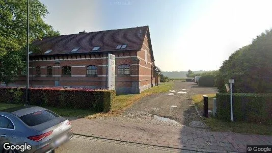 Bedrijfsruimtes te huur i Hove - Foto uit Google Street View