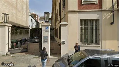 Commercial properties for rent in Torino - Photo from Google Street View