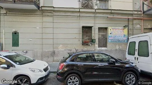 Bedrijfsruimtes te huur i Napels Municipalità 4 - Foto uit Google Street View