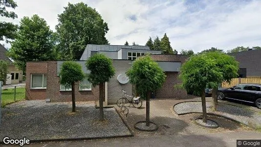 Bedrijfsruimtes te huur i Waalre - Foto uit Google Street View